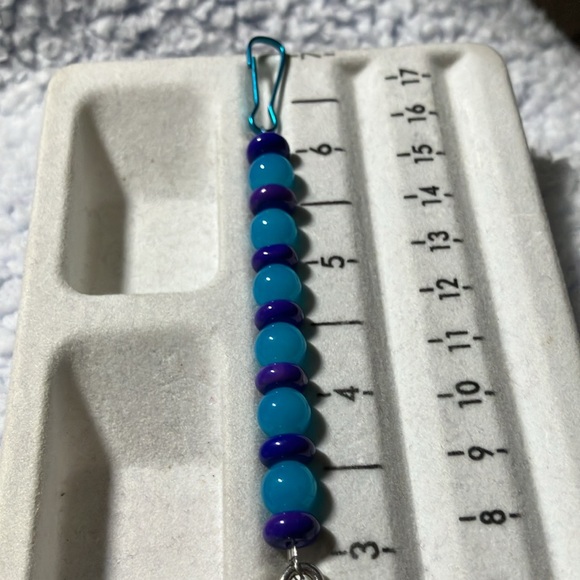 Handmade beaded keychain/purse charm, skeleton key bottle opener - Picture 3 of 3
